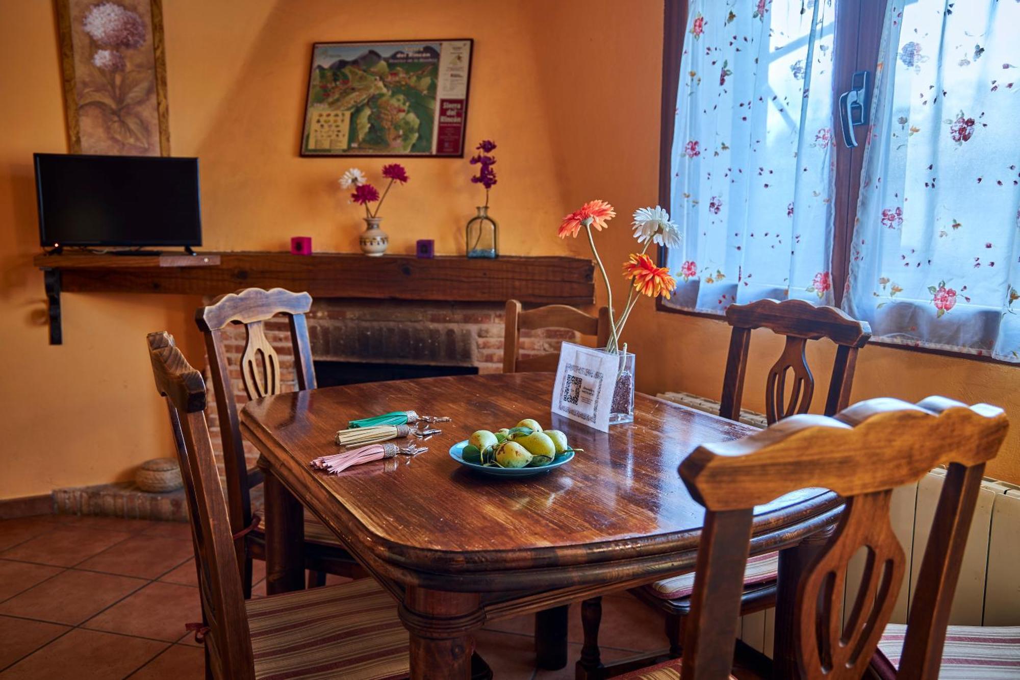 Casa Rural Fuente Del Arca Montejo Montejo de la Sierra Esterno foto